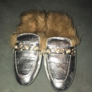 PrettyLittleThing Silver Pearl Mules